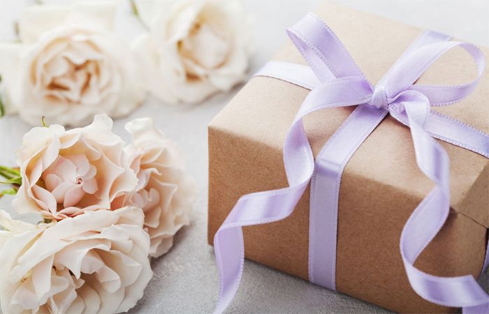 Top most Anniversary Gift Ideas to make your Loved ones Anniversary Special