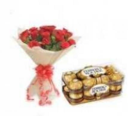 Red Roses With Ferrero Rocher Red Roses With Ferrero Rocher