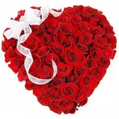 Red Roses Heart Arrangement